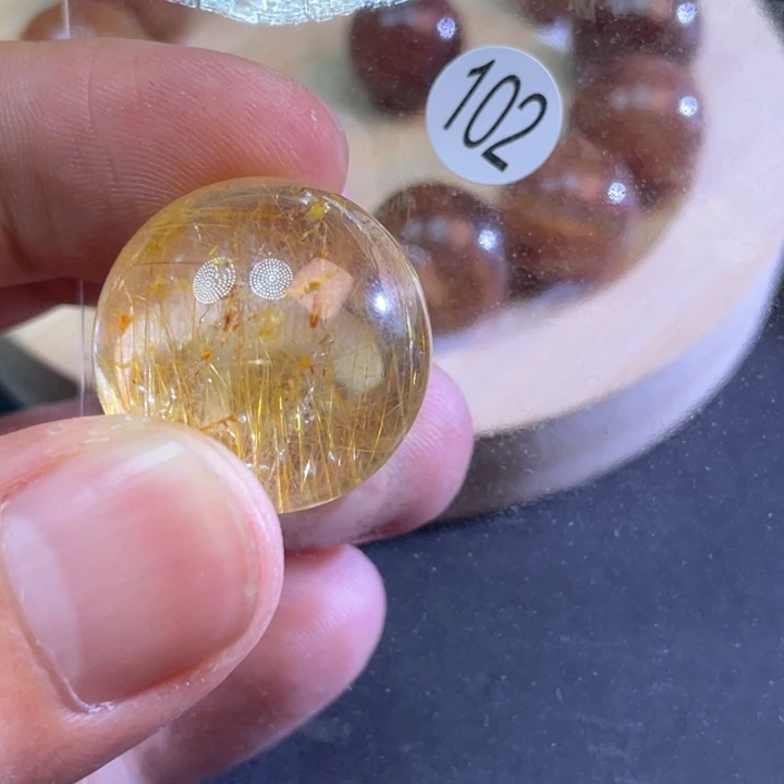 未镶嵌颈饰水晶?**?