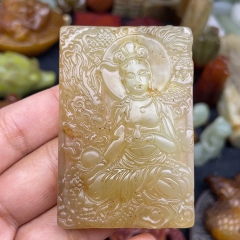 蛇纹石玉未镶嵌颈饰51