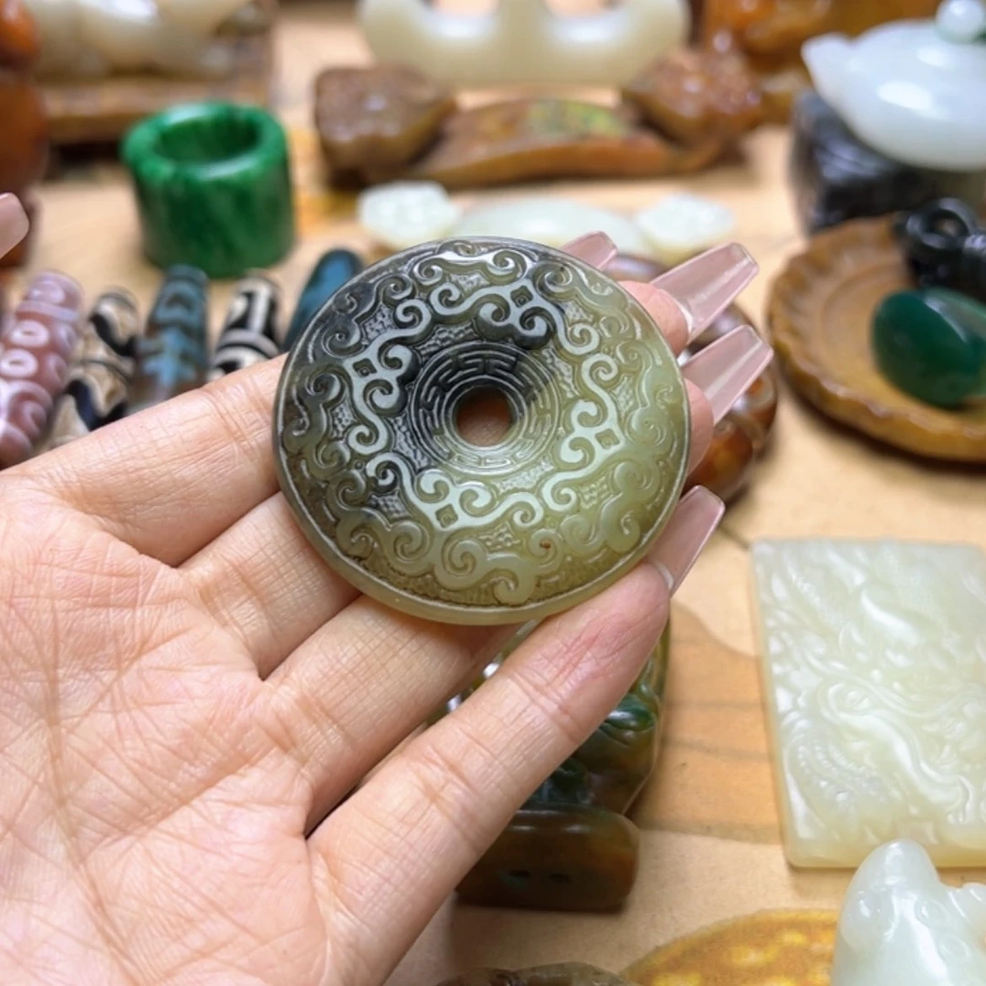 【闪购商品】蛇纹石玉颈饰未镶嵌