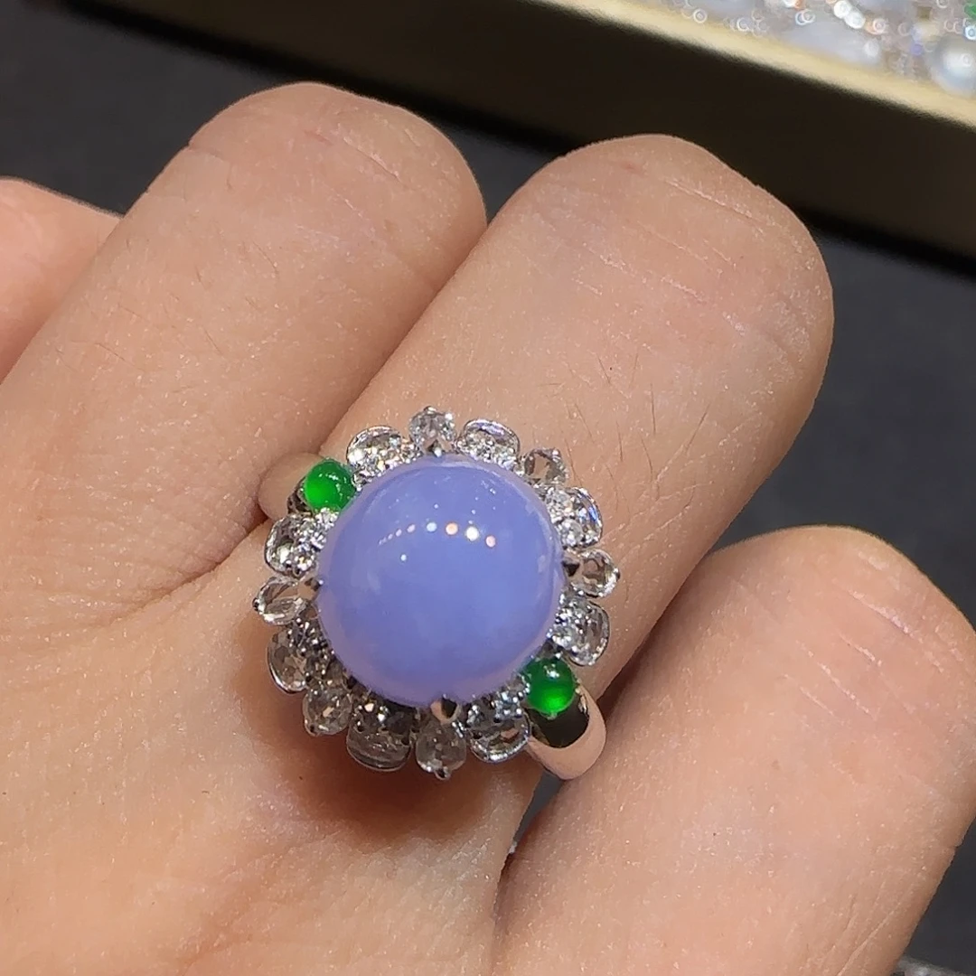 翡翠18K金镶嵌戒指蛋面