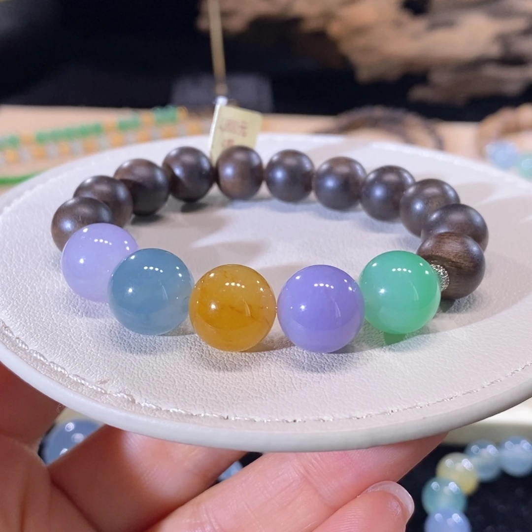 翡翠未镶嵌颈饰浓彩多宝12+