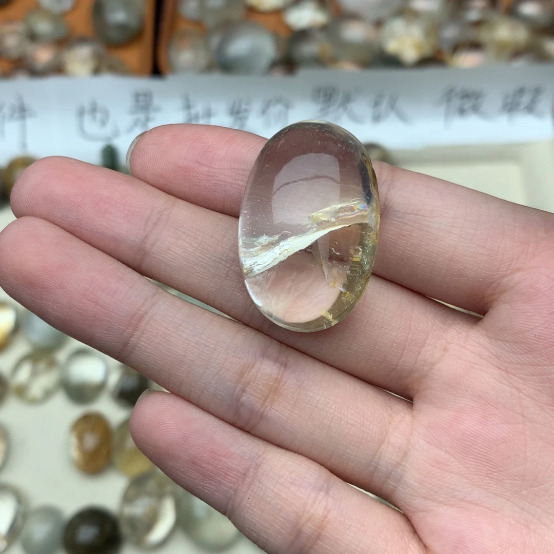 一***瓶未镶嵌珠宝半成品水晶