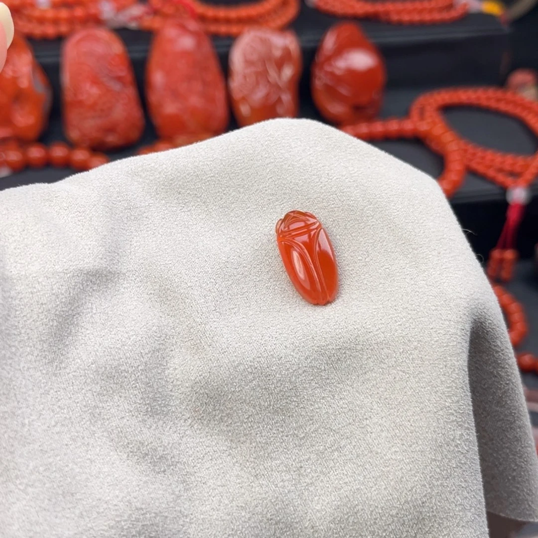 南红玛瑙未镶嵌颈饰