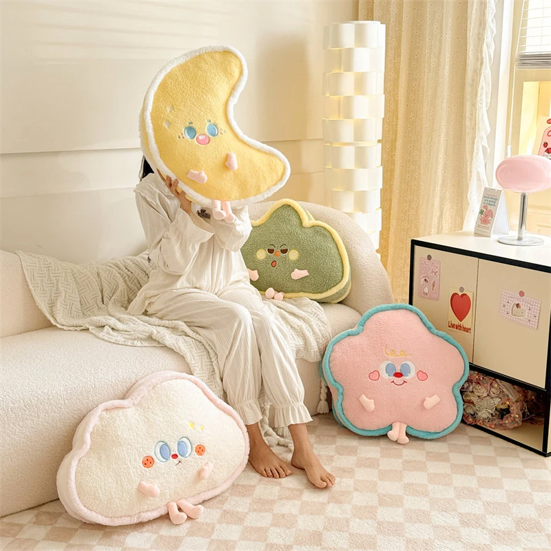 ins云朵靠枕女生床上睡觉抱枕客厅沙发靠背垫儿童房装饰摆件女生
