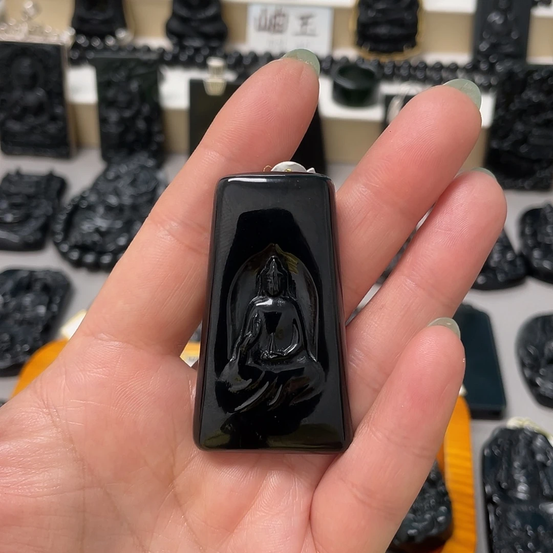 开***天蛇纹石玉未镶嵌吊坠