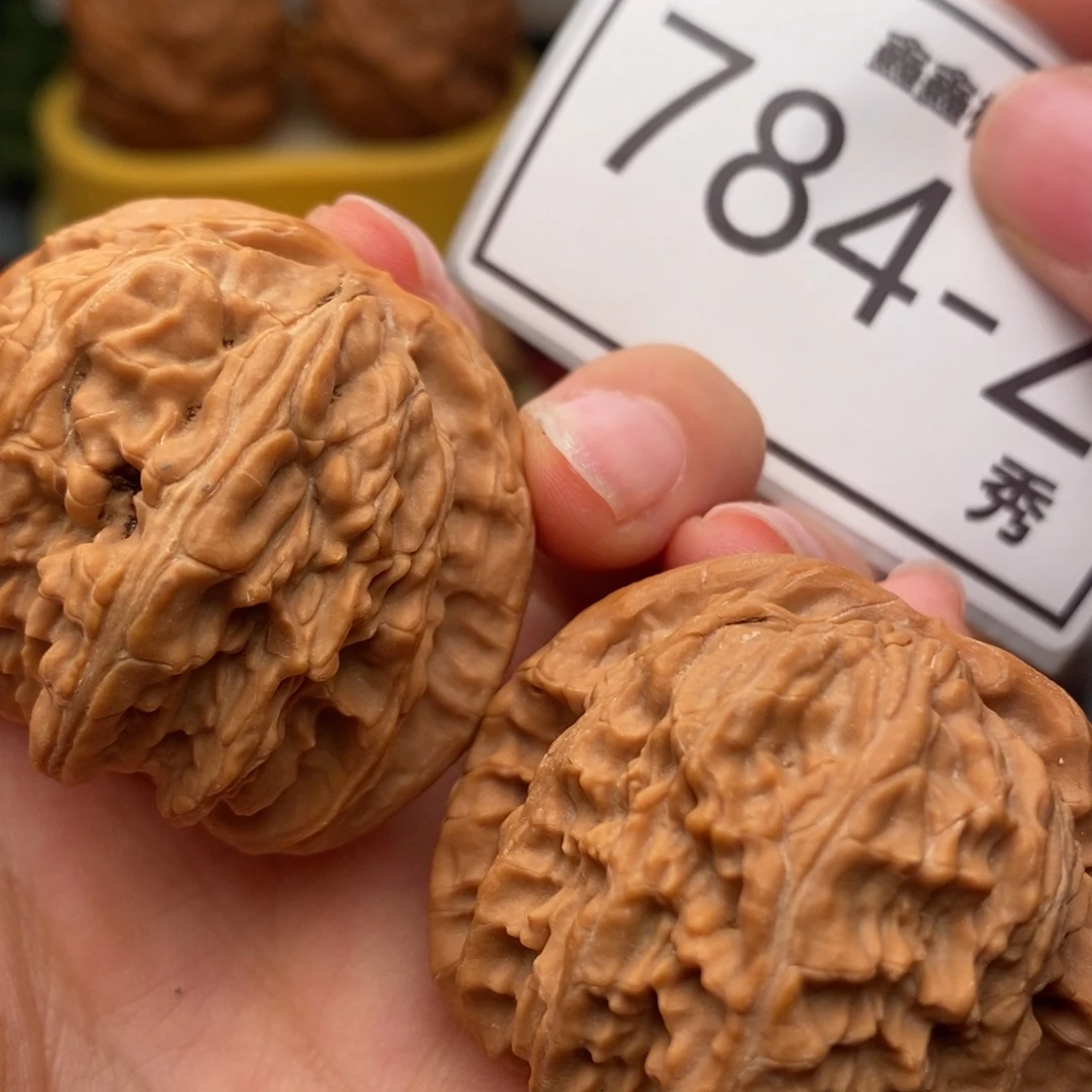 文玩核桃把件白狮子42……