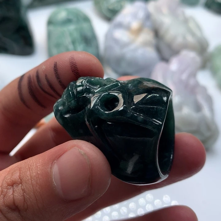 翡翠未镶嵌颈饰保真天然a货翡翠