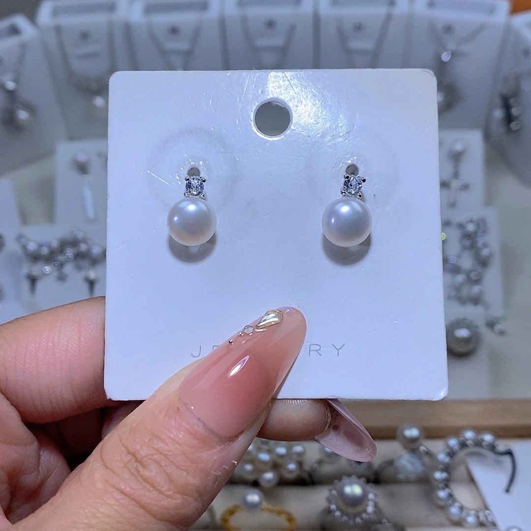 淡水珍珠耳饰未镶嵌