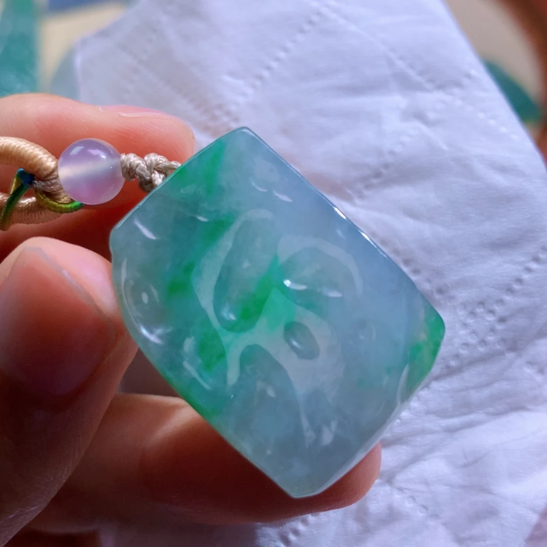 【闪购商品】翡翠未镶嵌吊坠(不含链)