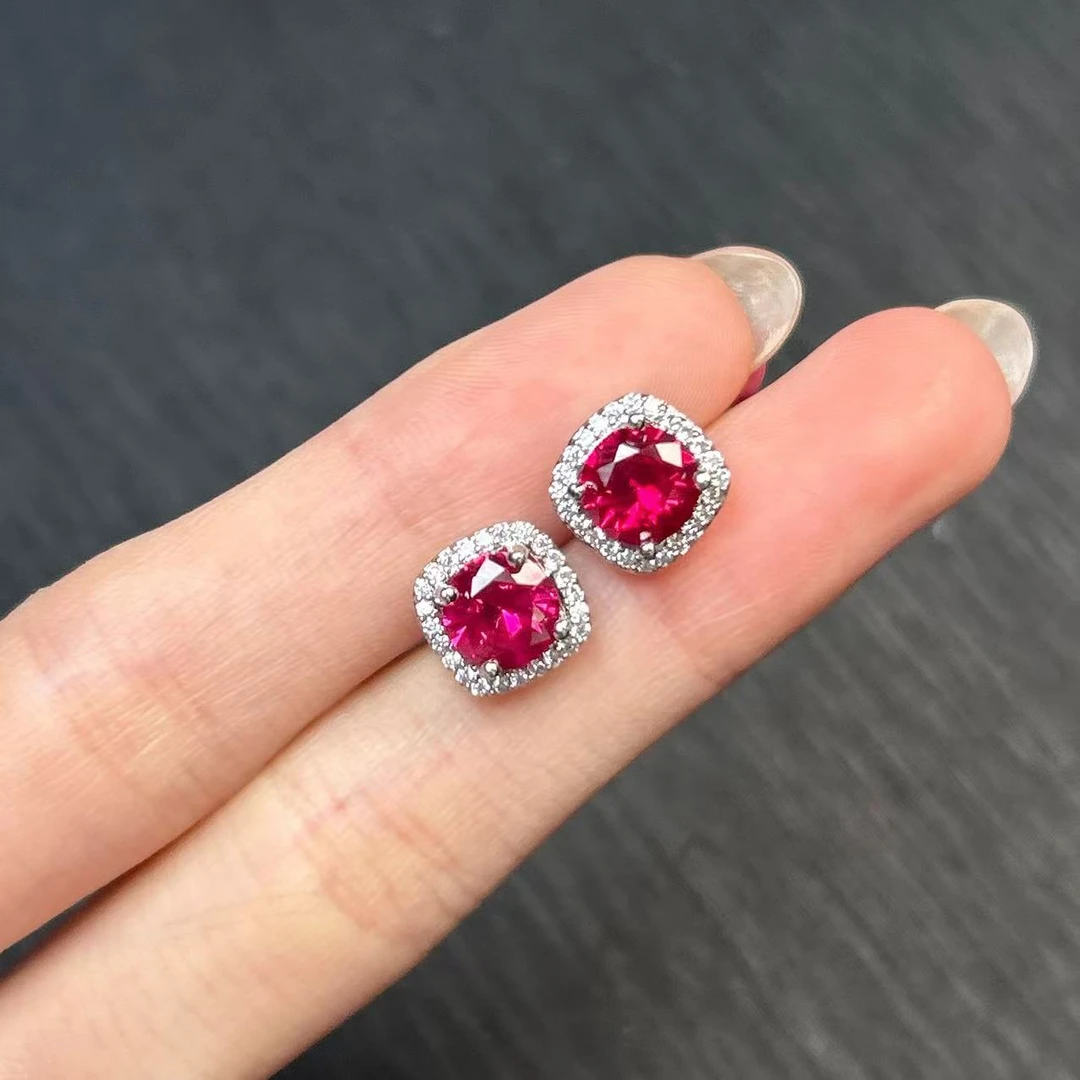 阿鲁沙-典藏轻奢红宝石-精工合金培育耳饰486银针