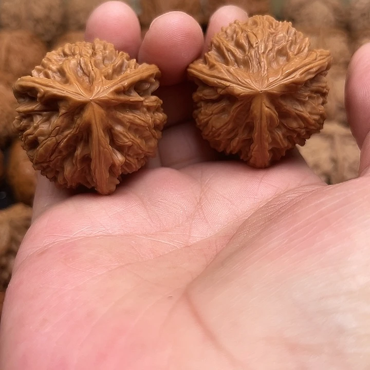 没***菜吊坠文玩核桃你们都在