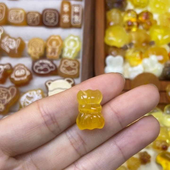 吊坠橄榄核蝴蝶结84