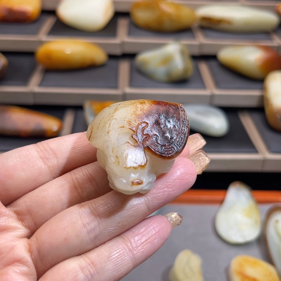 未镶嵌和田玉挂件定制和田玉小****V