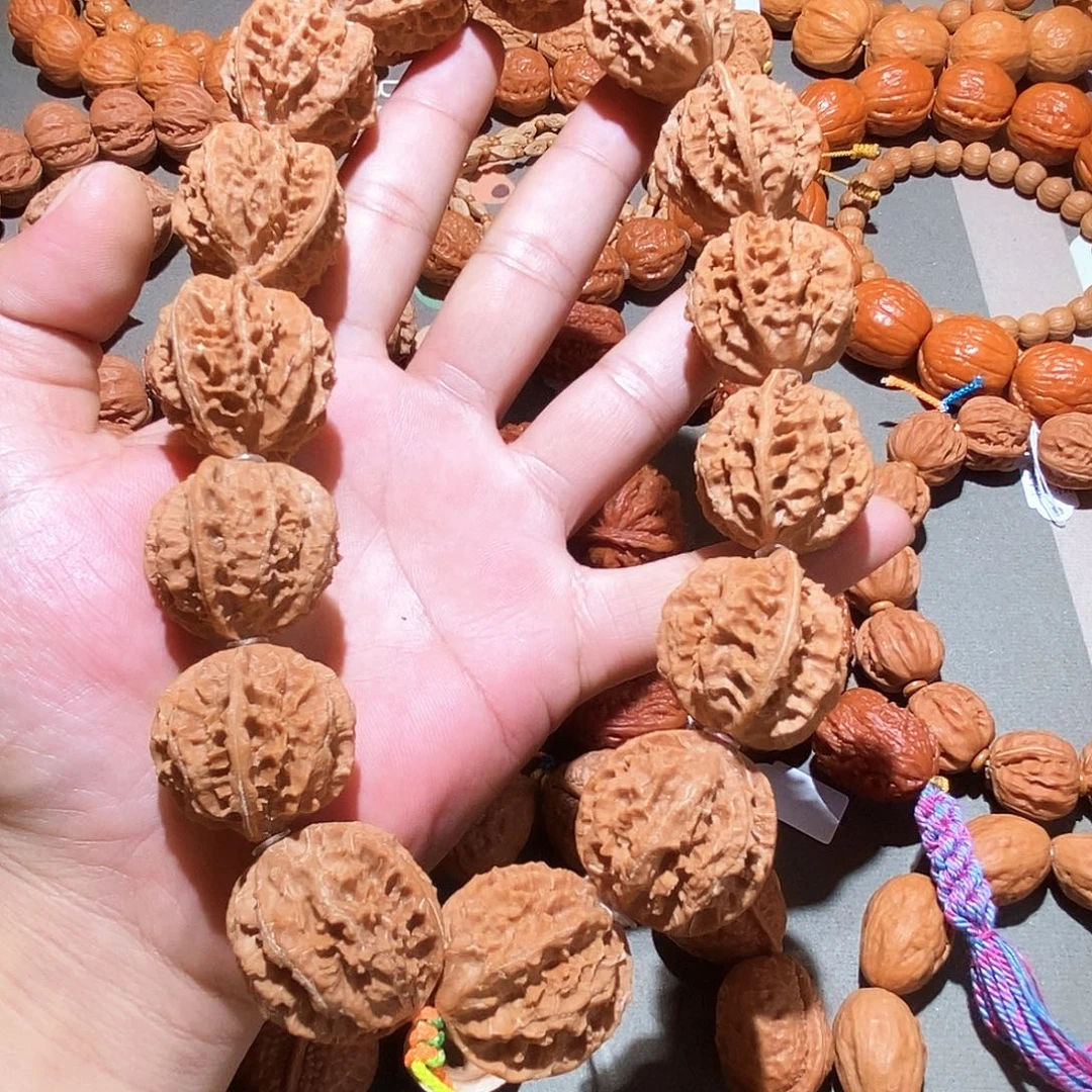 文玩核桃吊坠大刺龙手持手串