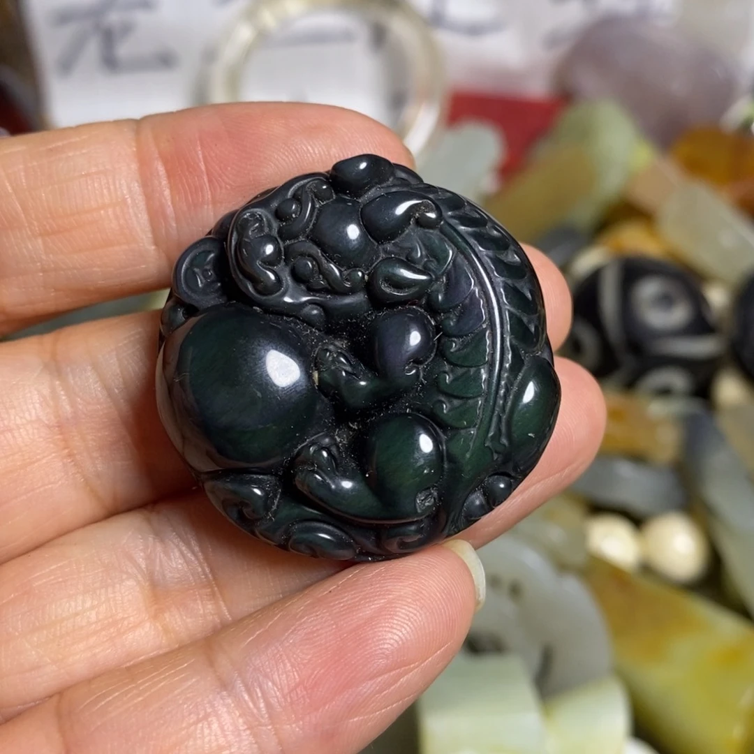 滴血莲花菩提吊坠