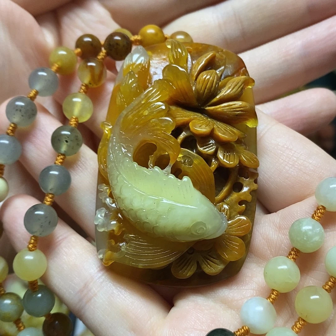 岫玉未镶嵌吊坠(赠链)