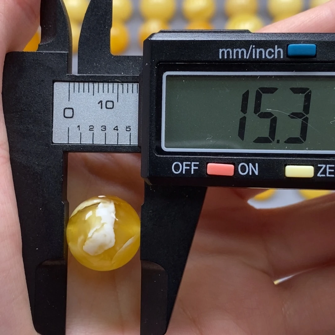 琥珀未镶嵌裸石纯天然