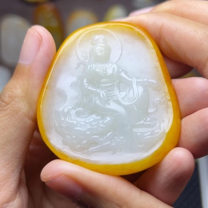 和田玉未镶嵌颈饰