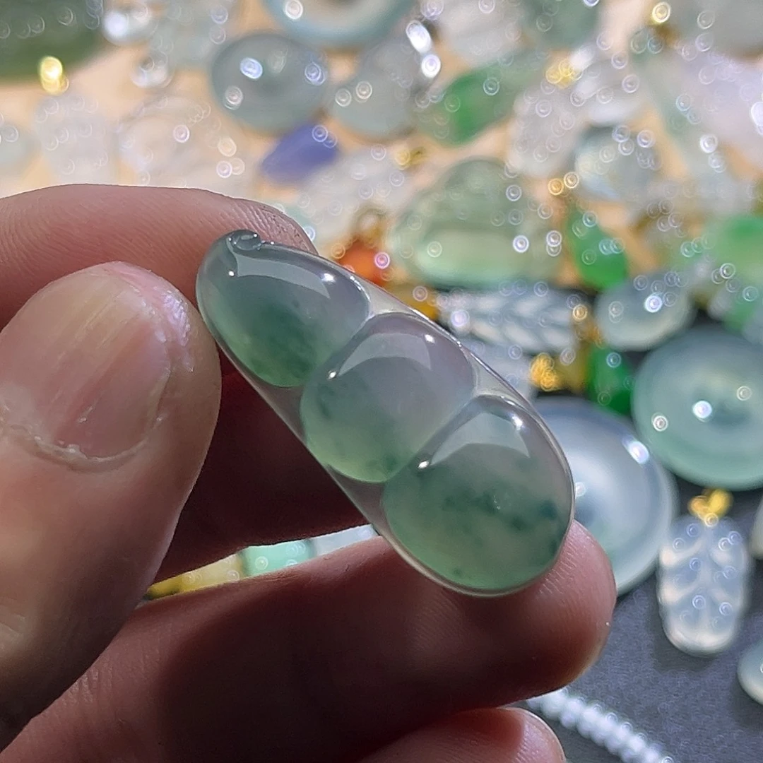 定制翡翠未镶嵌翡翠