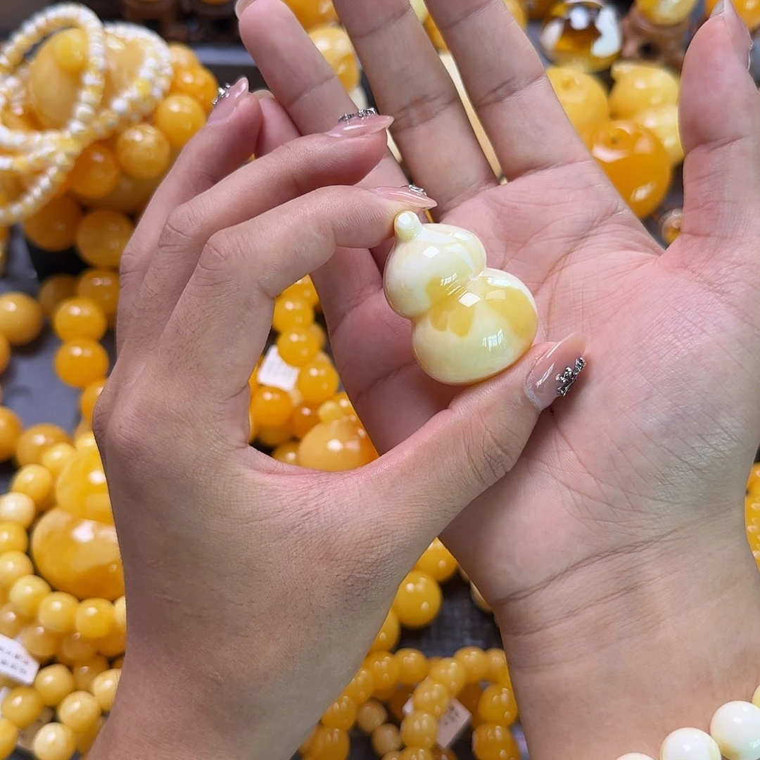 未镶嵌蜜蜡珠宝奇石