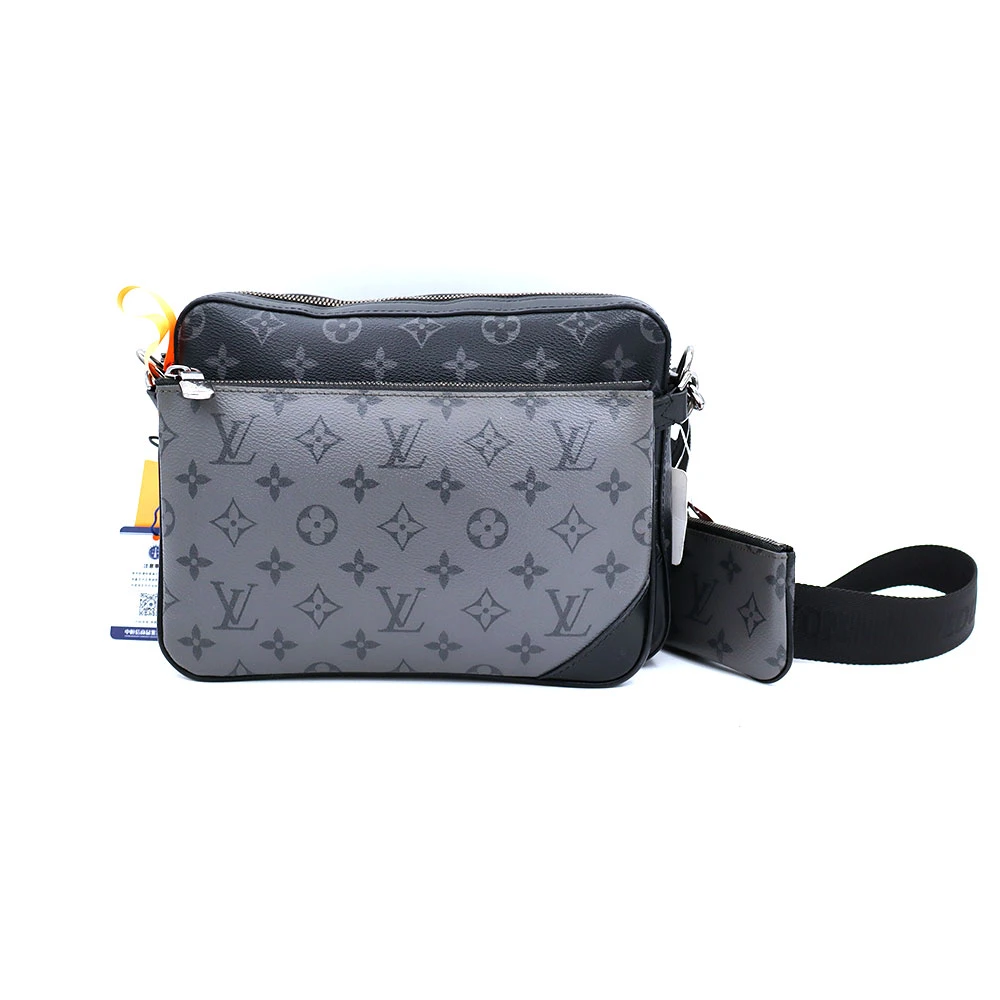 95新 LouisVuitton/路易威登 98新黑武士三合一单肩包25＊18/78574