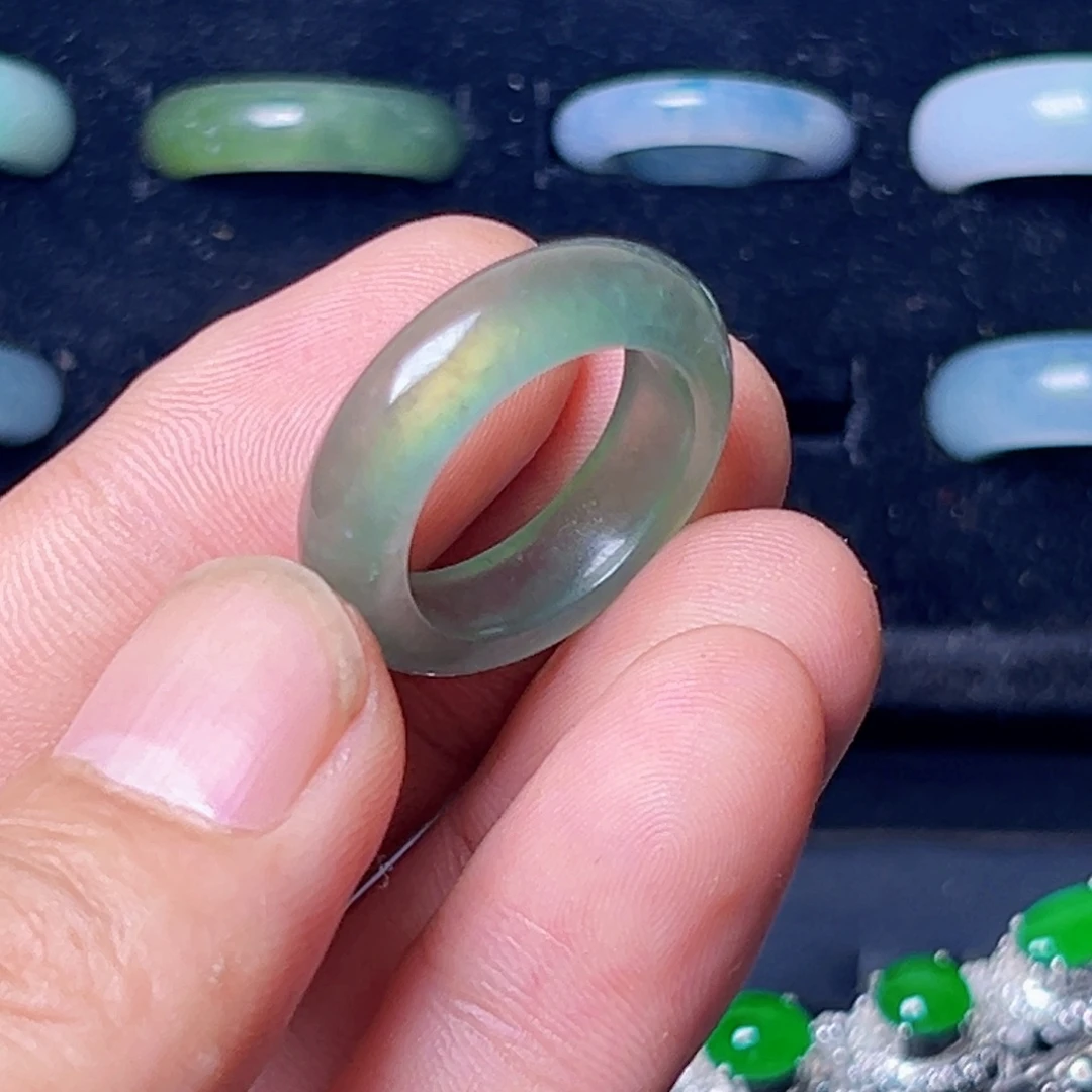 定制翡翠未镶嵌圈口18号