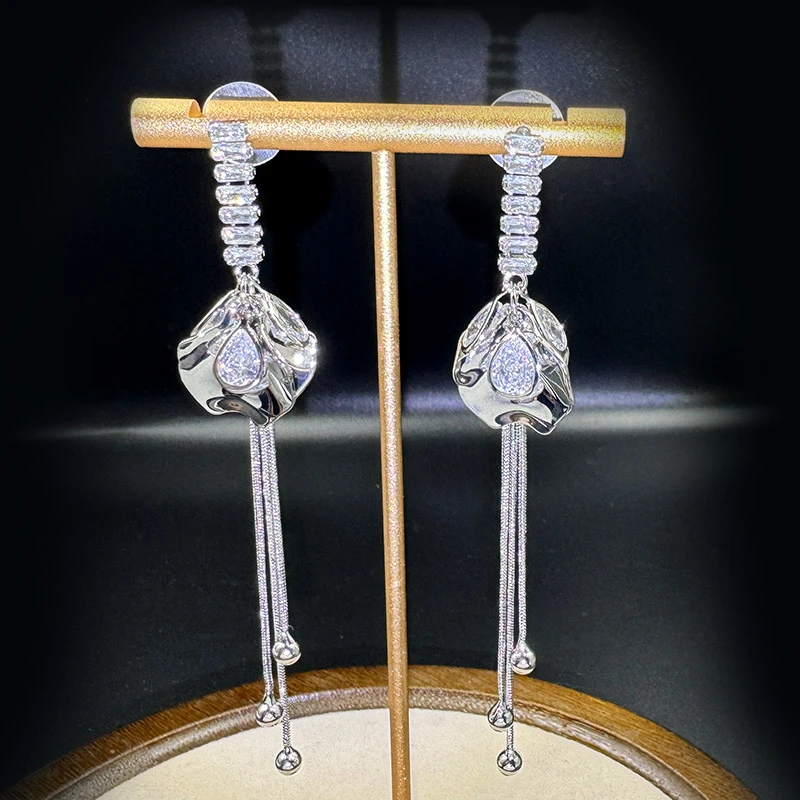 铜合金耳饰 气质冷淡风金属锆石闪钻耳环女百搭长款流苏耳钉耳饰.