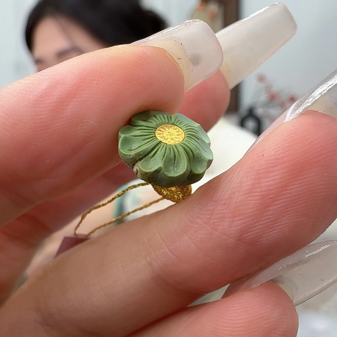 绿松石未镶嵌挂件