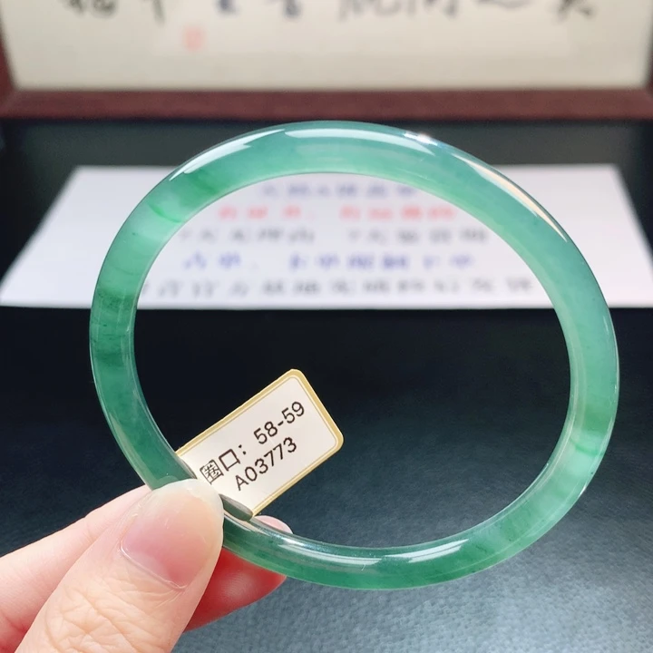 翡翠未镶嵌手镯翡翠手镯32