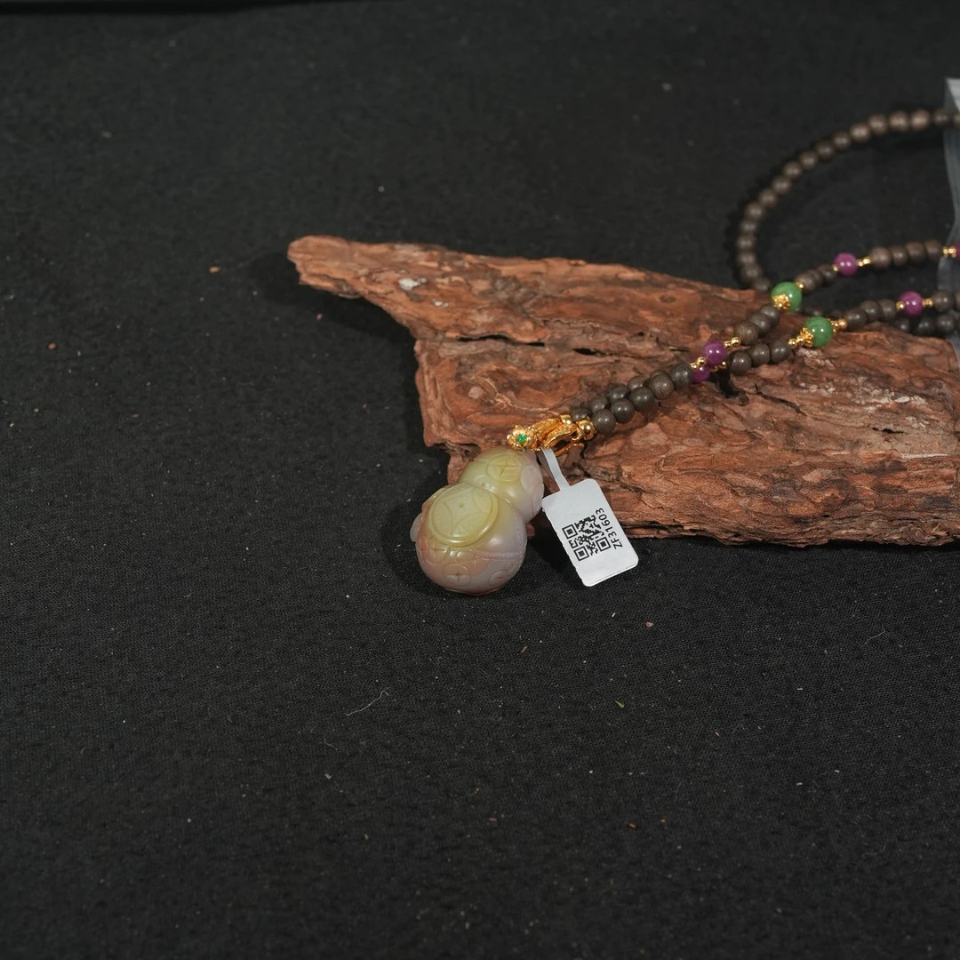 12.2香港王老板-玛瑙吊坠2k381