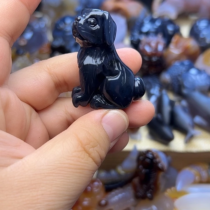玛瑙/玉髓未镶嵌挂件/摆件/手玩件小狗