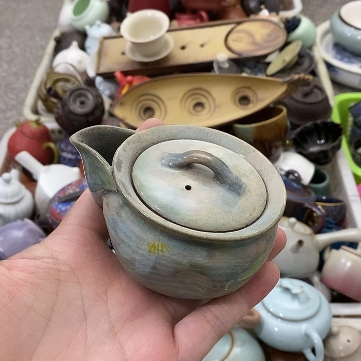 陶瓷艺术品及陶瓷壶