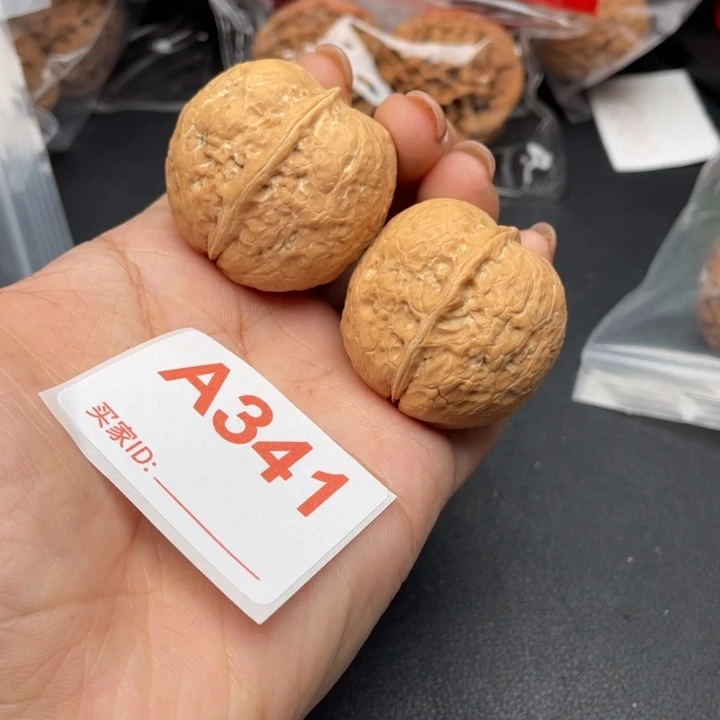 文玩核桃吊坠核桃