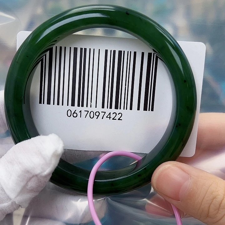 和田玉未镶嵌手镯包容62