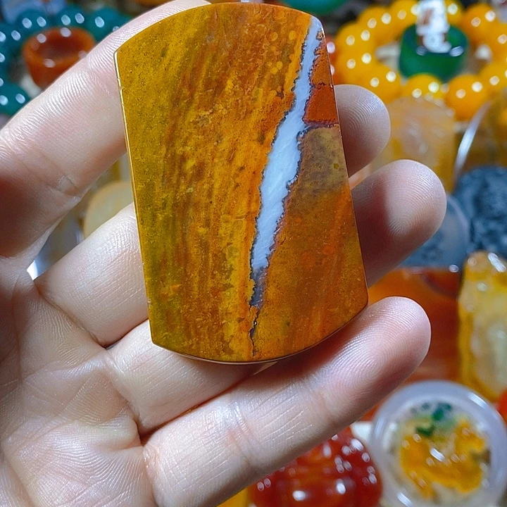 铺***傅玛瑙/玉髓颈饰未镶嵌