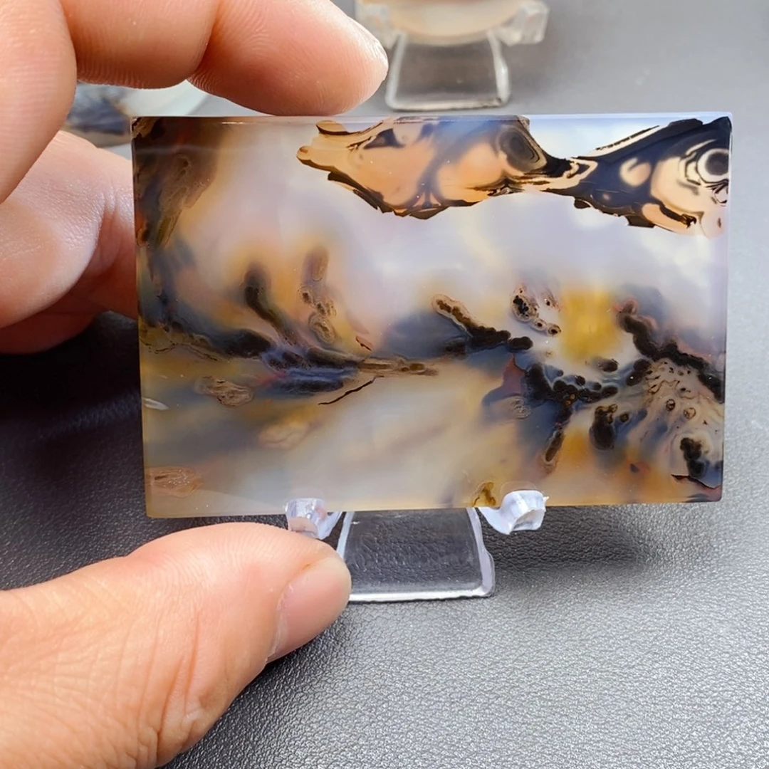 金***！玛瑙/玉髓未镶嵌颈饰