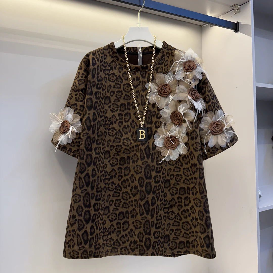 欧货2025新款胖妹妹韩版洋气豹纹花朵减龄遮肉半袖(衣长70)