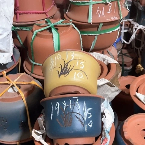 紫砂花盆金钟盆两个