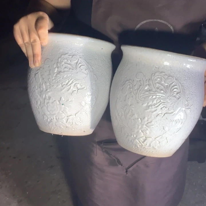 紫砂花盆口18高20瑕疵瑕疵
