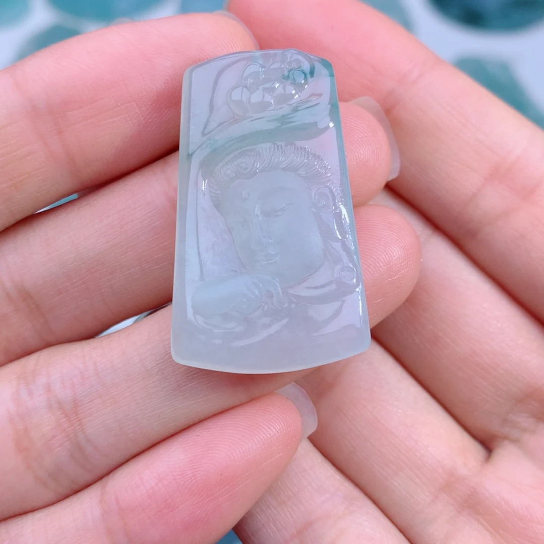 颈饰未镶嵌翡翠佛光天下