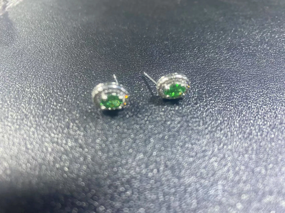 X077简约小巧耳环豪华耳坠