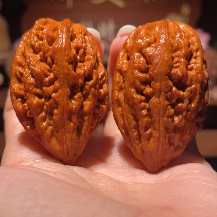 文玩核桃吊坠娇美楸7