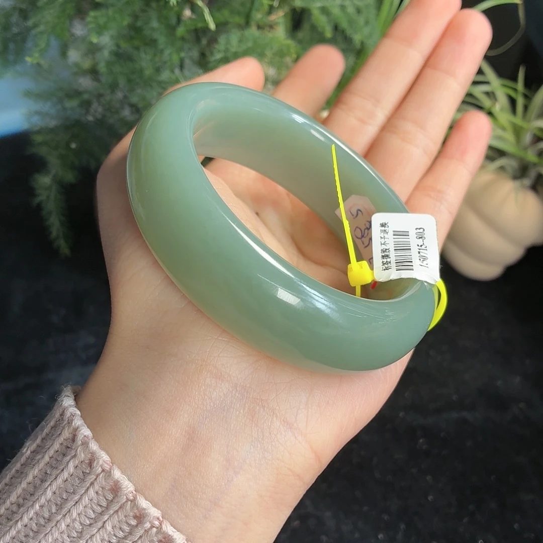 和田玉未镶嵌手镯5758