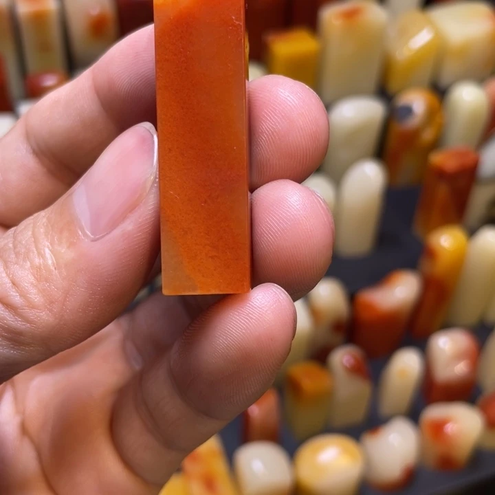 寿山石东**菊寿山石雕刻艺术