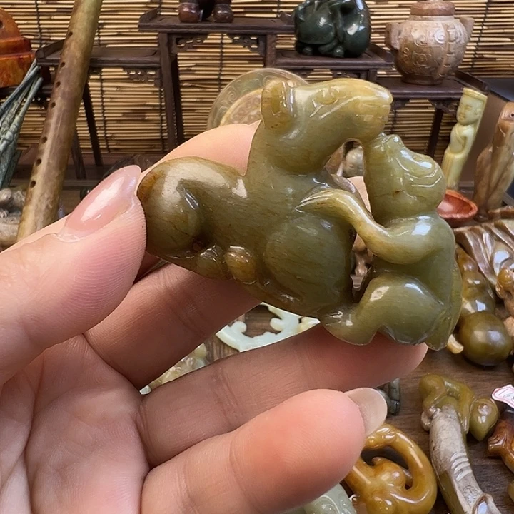 和田玉（糖玉）未镶嵌车挂