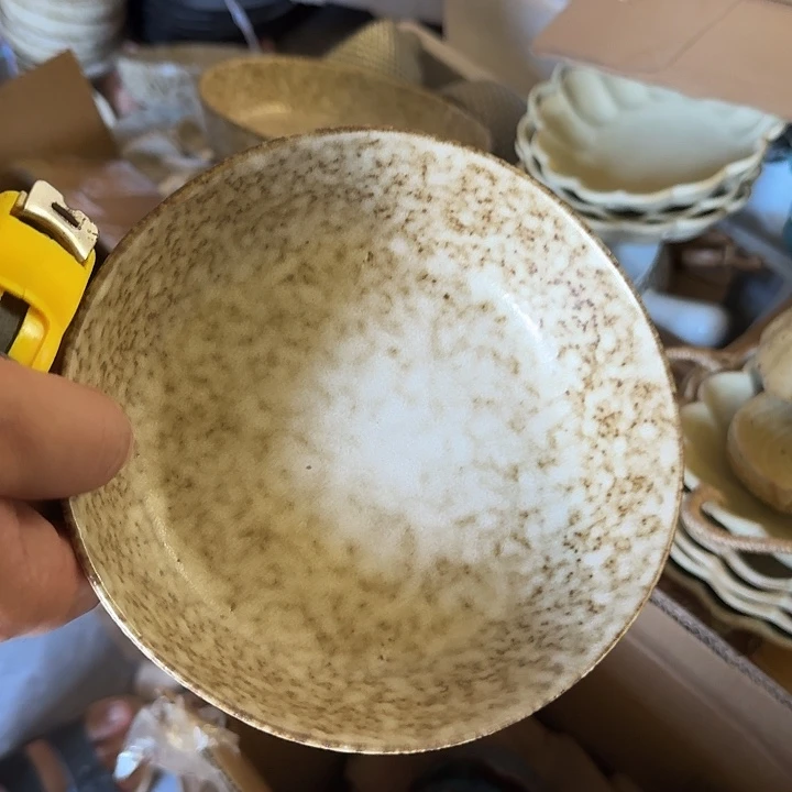 搪瓷粗陶石头纹小汤碗