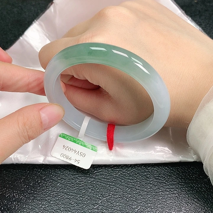 【闪购商品】翡翠手镯未镶嵌5455圈
