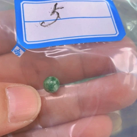 【闪购商品】翡翠颈饰未镶嵌甄*翡翠