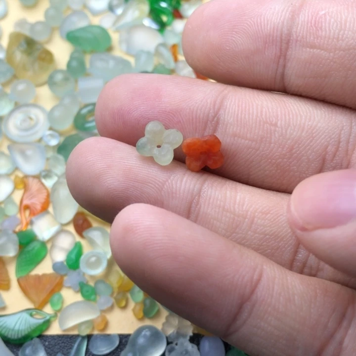 定制翡翠未镶嵌挂件