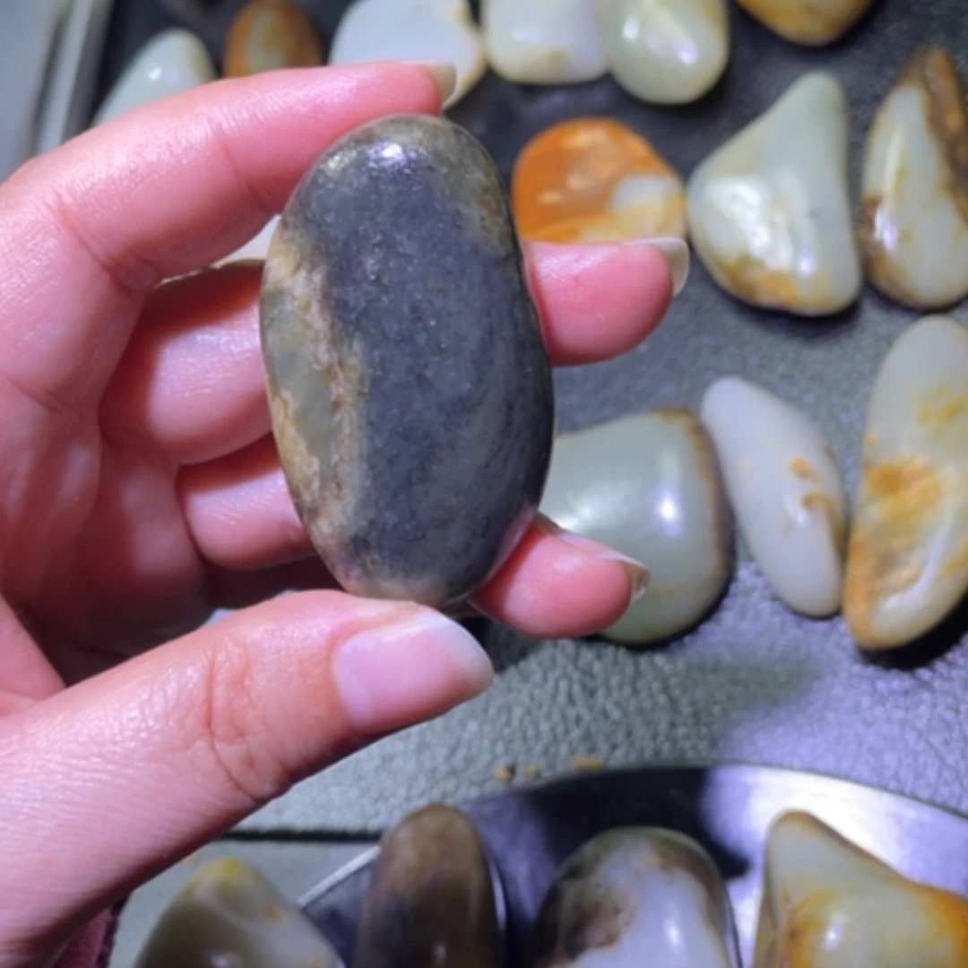 【闪购商品】颈饰未镶嵌和田玉（子料）